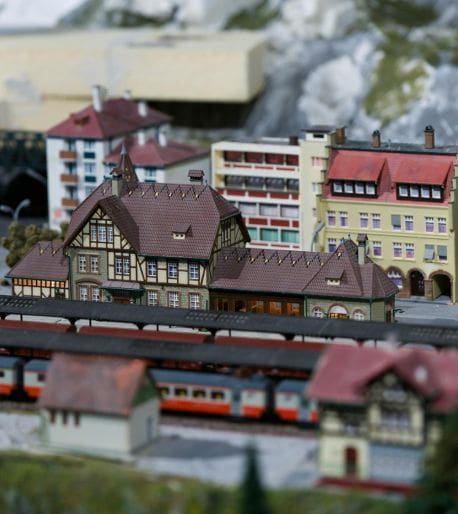 Modelbouw dorp en trein
