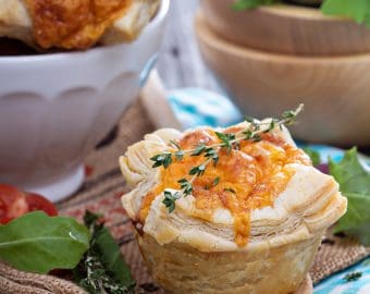 Mini quiche with puff pastry